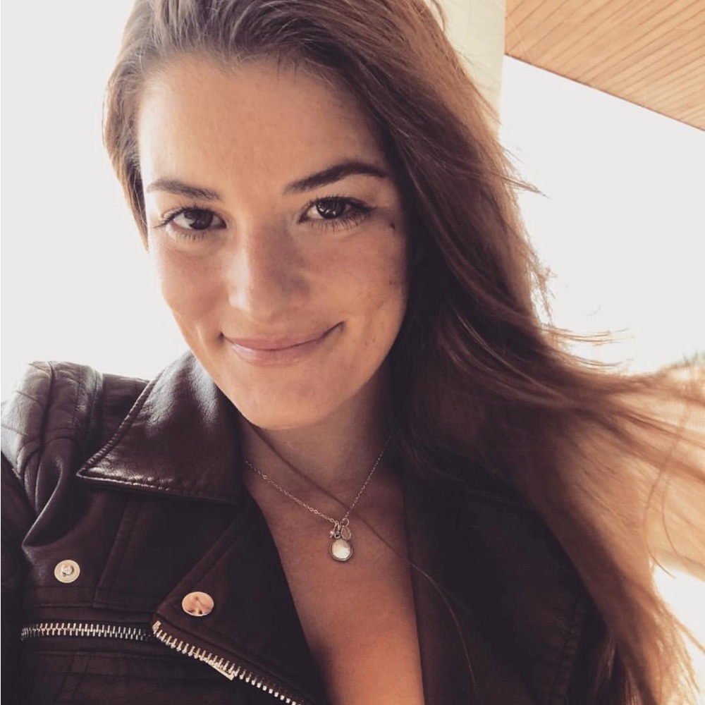 Meet your Posher, Alexandra